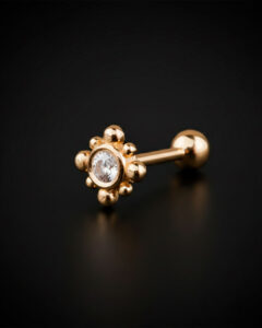 Dirección de Arte con IA para Fresh Trends: fotografía macro de joyería de lujo, diamantes y oro por Camm Productions.